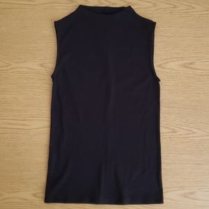 Everlane Pima micro-rib mockneck/ funnel neck tank